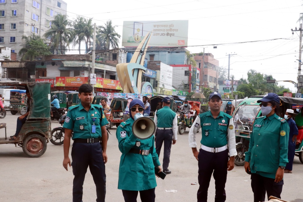 আরএমপি’র ট্রাফিক বিভাগের বিশেষ অভিযান