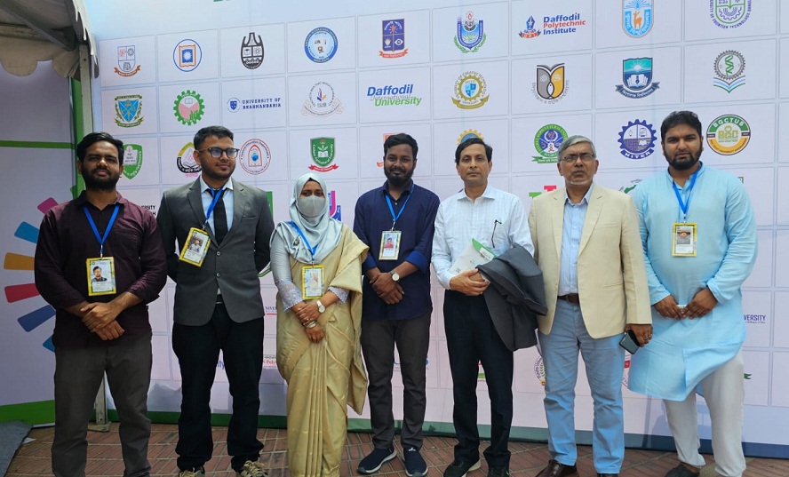 সাতটি ইনোভেটিভ আইডিয়া নিয়ে বাংলাদেশ ইনোভেশন ফেয়ারে অংশ নিলো রুয়েটের টিম