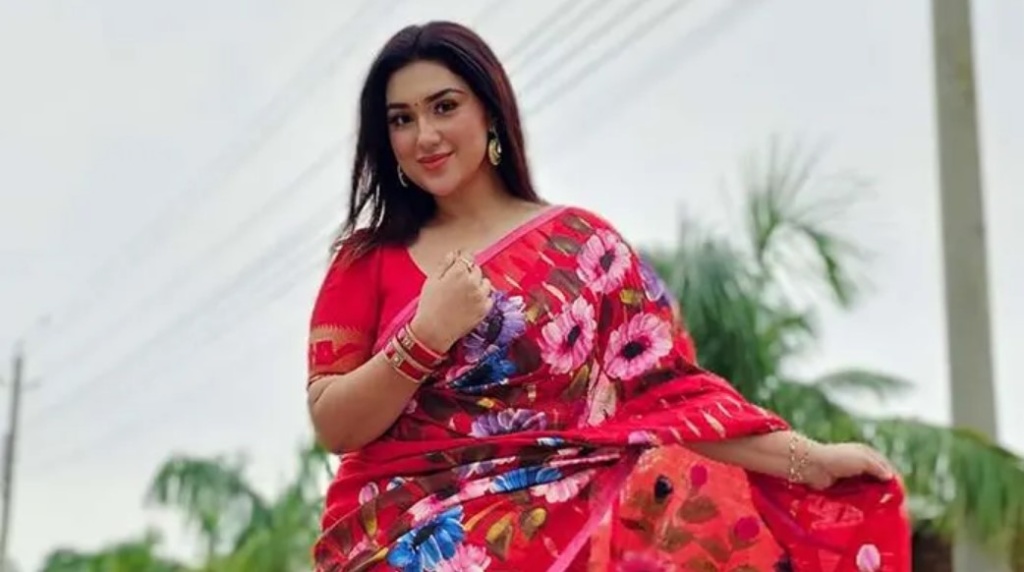 আবেদনকারী প্রসঙ্গে যা বললেন অপু বিশ্বাস