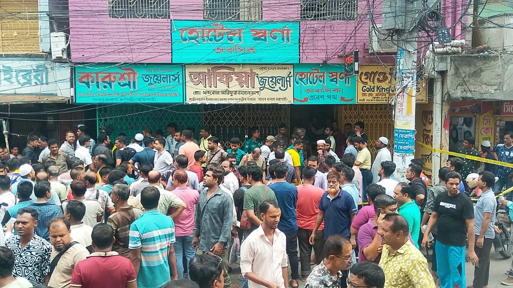 সাহেব বাজারের স্বর্ণকারপট্টিতে চুরির ঘটনা তদন্তের অগ্রগতি কতোদুর?