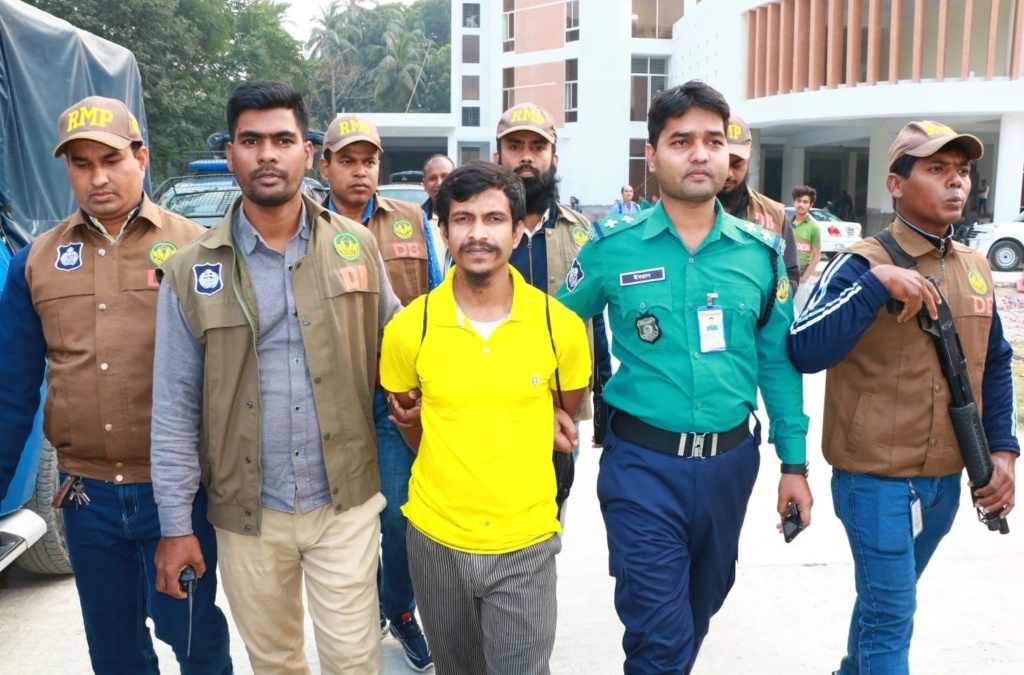 রাজশাহীতে কথিত ইসা নবী পরিচয়দানকারী ব্যক্তি গ্রেপ্তার