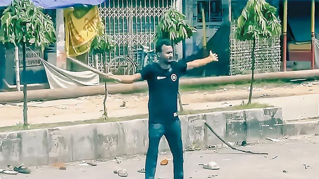 আবু সাঈদ হত্যায় অভিযুক্ত দুই পুলিশ সদস্য গ্রেফতার