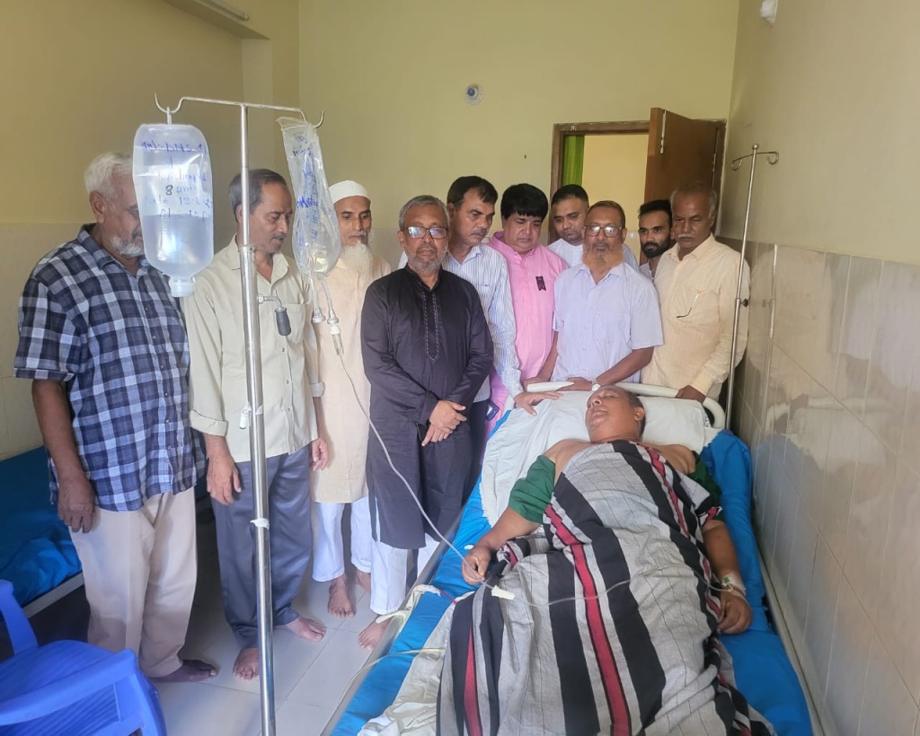 জাসদ নেতা সন্দেশকে হাসপাতালে দেখতে আ.লীগ নেতা আসাদ