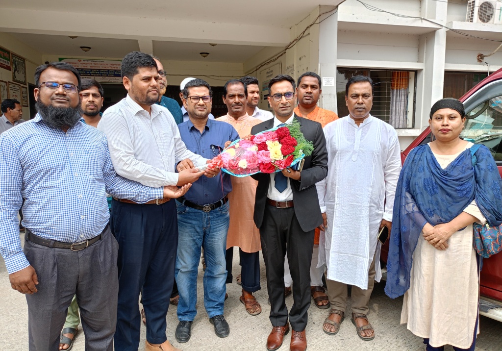 বাগমারায় ইউএনও মাহবুবুল ইসলাম যোগদান
