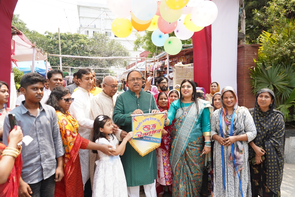 রাজশাহীতে গ্রীষ্মকালীন কারুশিল্প উদ্যোক্তা মেলার উদ্বোধন