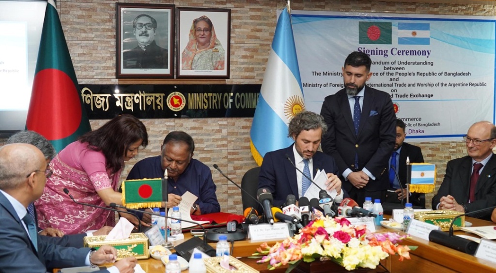 বাংলাদেশে কারখানা করে ভোজ্যতেল বাজারজাতের আহ্বান আর্জেন্টিনাকে
