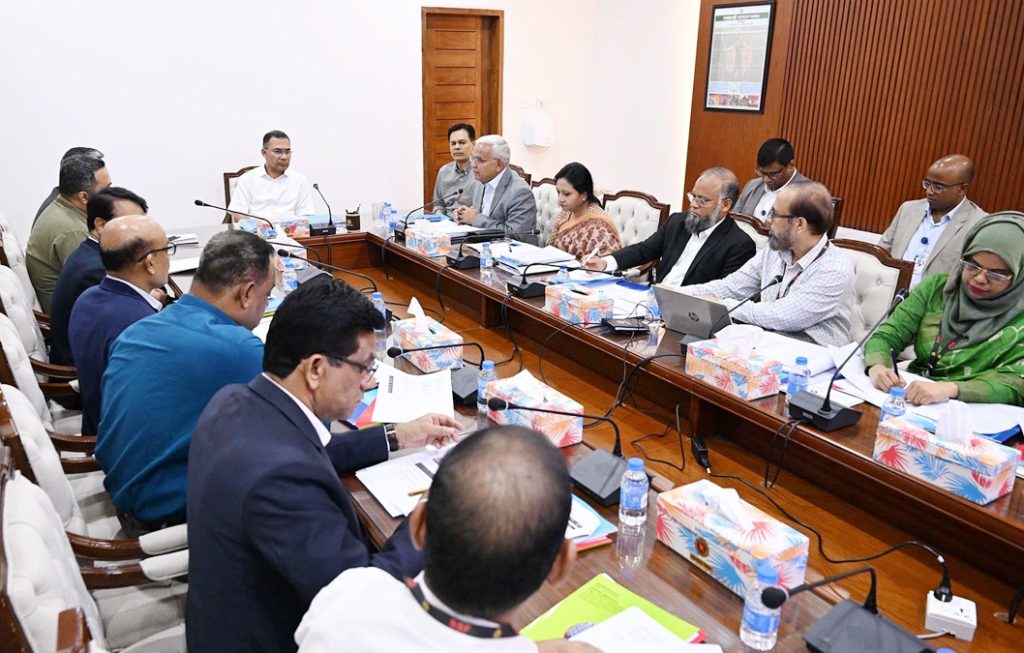 ‘ফ্যামিলি কার্ড’ সম্প্রসারণের নির্দেশ দিলেন প্রধানমন্ত্রী