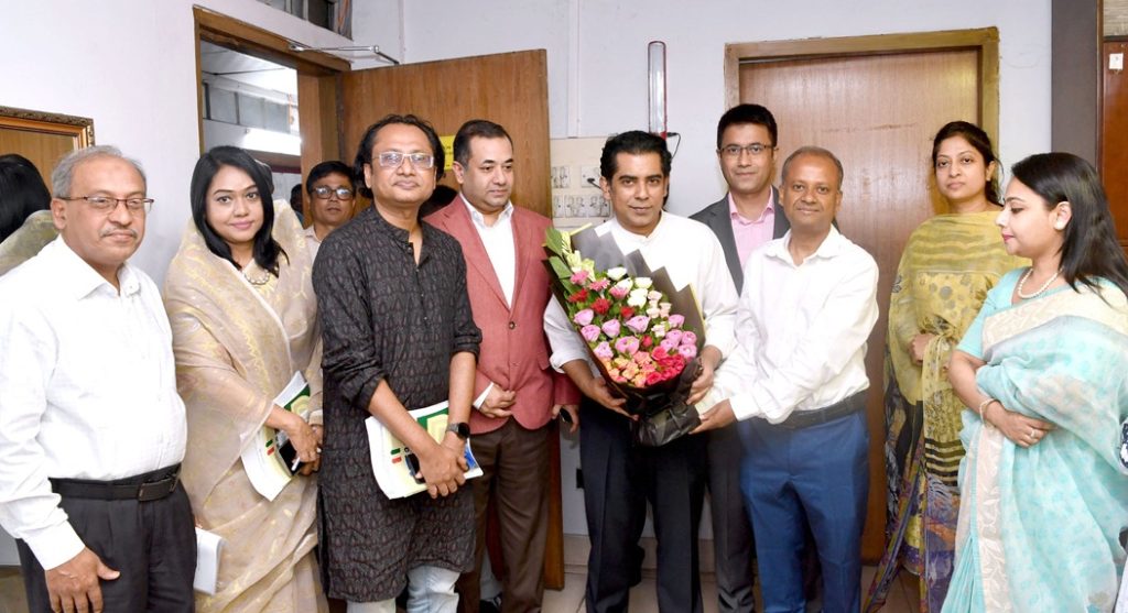 গণমাধ্যমকে নিয়ন্ত্রণ নয়, সমালোচনা গ্রহণই গণতন্ত্রের পরীক্ষা : তথ্যমন্ত্রী
