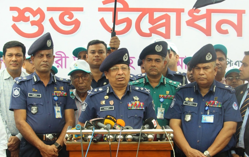 কখনো কোনো ব্যক্তির নিজস্ব অপকর্মের দায় গোটা বাহিনী নেবে না : আইজিপি