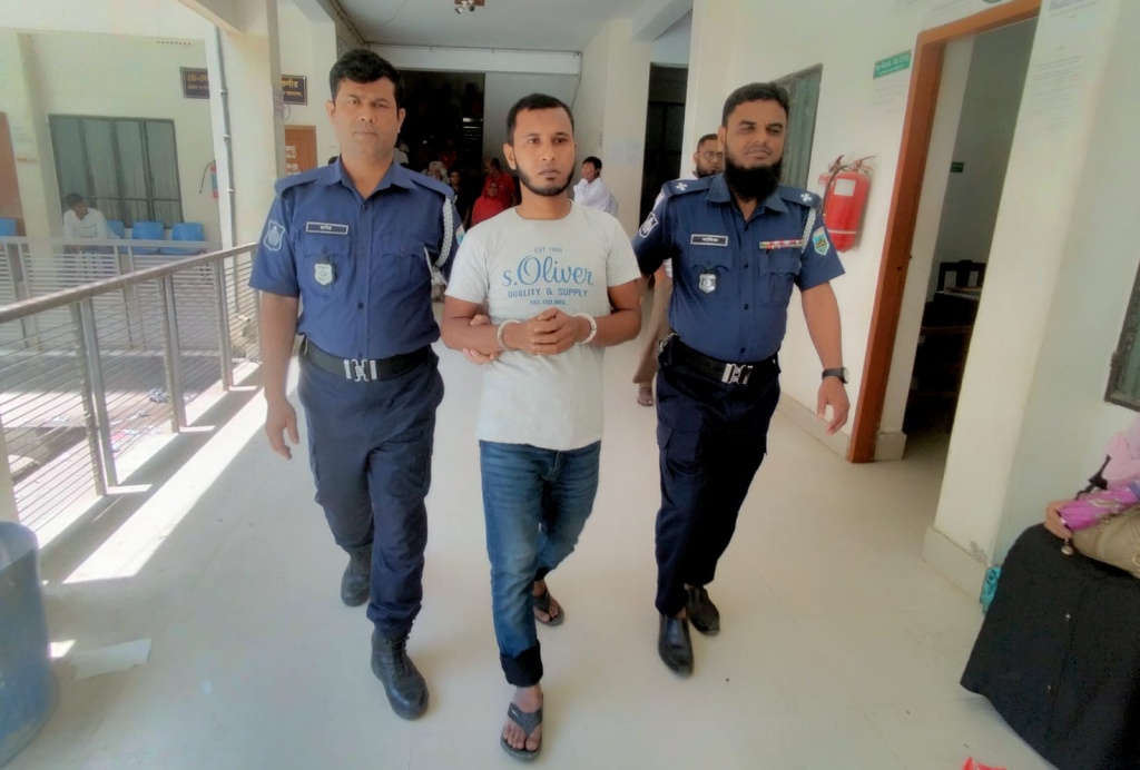 নিয়ামতপুরে স্ত্রী হত্যার দায়ে স্বামীর মৃত্যুদণ্ড