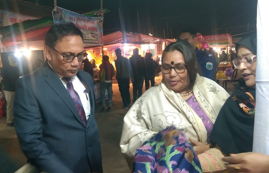 ‘বস্ত্র-কুটির শিল্প মেলার মতো উদ্যোগ দেশীয় শিল্প ও স্থানীয় অর্থনীতিকে শক্তিশালী করছে’
