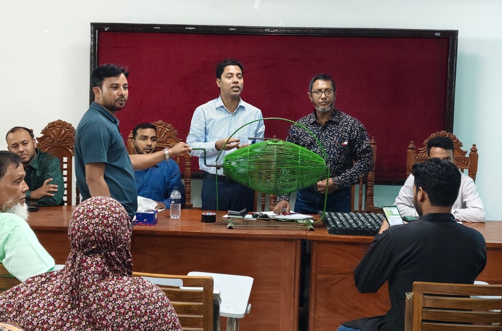 ভোলাহাটে আরআরএমইপি প্রকল্পের স্বচ্ছ লটারিতে ৪০ জন নারী শ্রমিক নিয়োগ