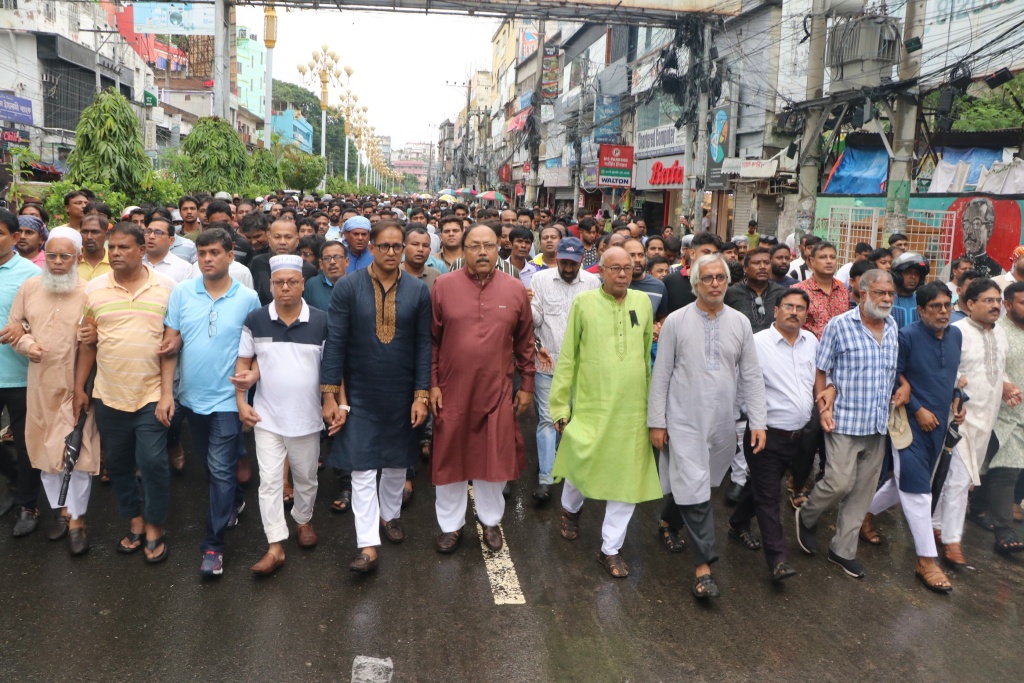 ষড়যন্ত্র, নৈরাজ্য ও সহিংসতার প্রতিবাদে রাজশাহীতে লিটনের নেতৃত্বে বিক্ষোভ