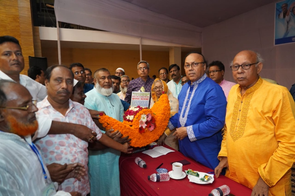 সম্মিলিত পেশাজীবী শ্রমিক সংগঠনের সাথে লিটনের মতবিনিময়