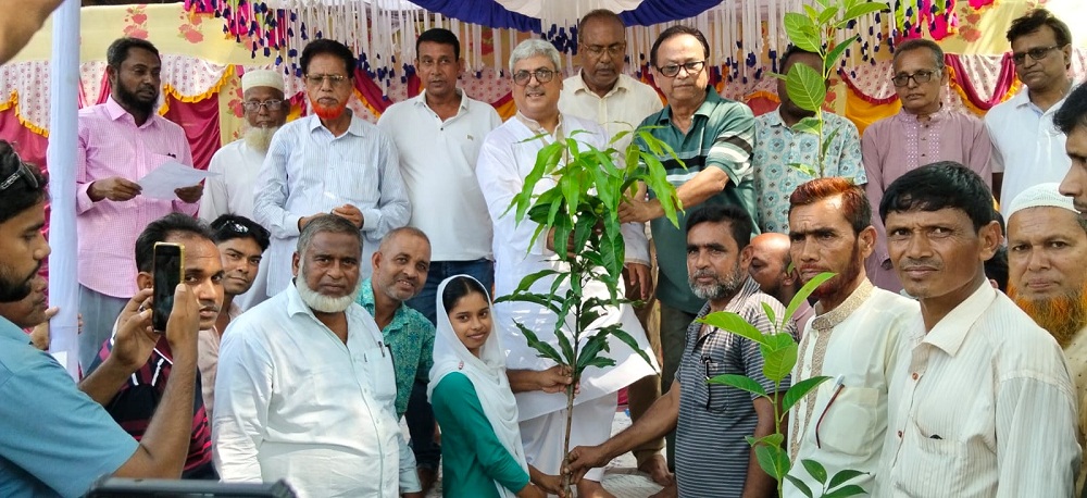 শিক্ষা নিয়ে কোন গাফিলতি বরদাস্ত করা হবেনা : এমপি মিলন