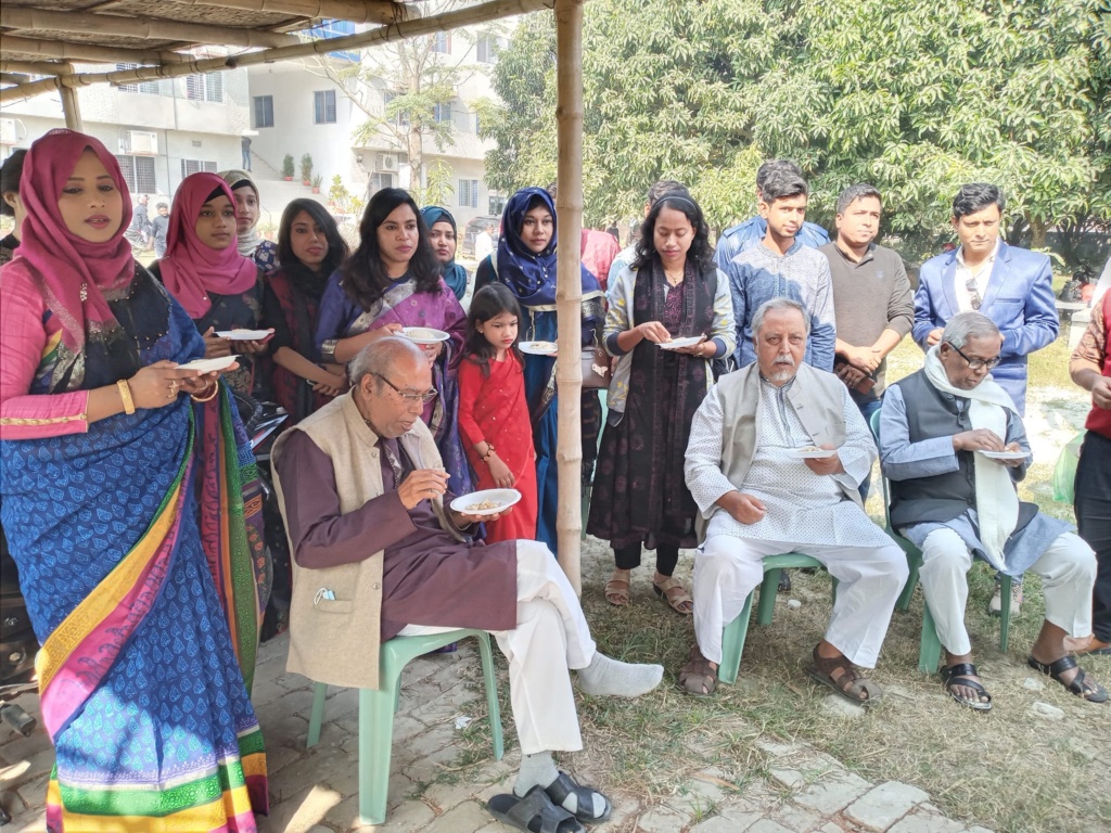 নর্থ বেঙ্গল ইউনিভার্সিটিতে পিঠা উৎসব ও চুড়ইভাতি