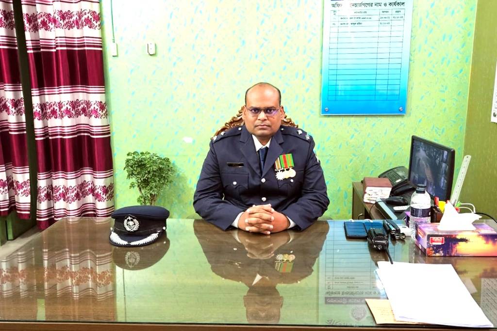মাদক-সন্ত্রাসের বিরুদ্ধে যুদ্ধ ঘোষণা করলেন গোদাগাড়ী থানার ওসি