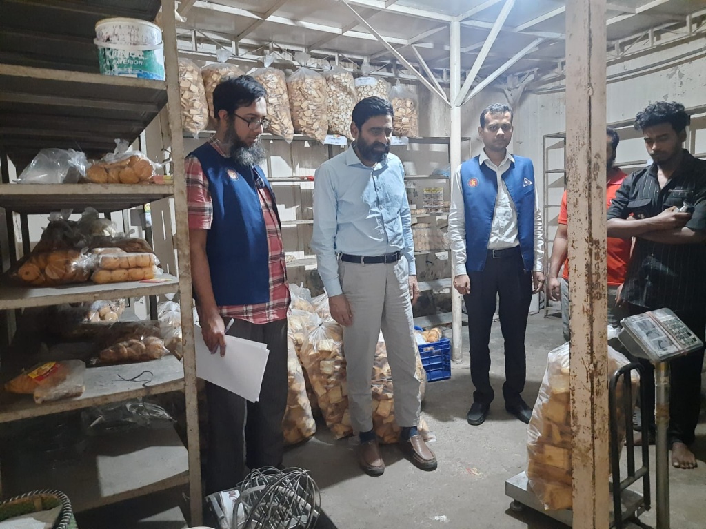 বিস্কুট বিপণী ও পরাগ লাচ্ছা সেমাইয়ের বিরুদ্ধে মামলা দায়েরের কার্যক্রম গ্রহণ