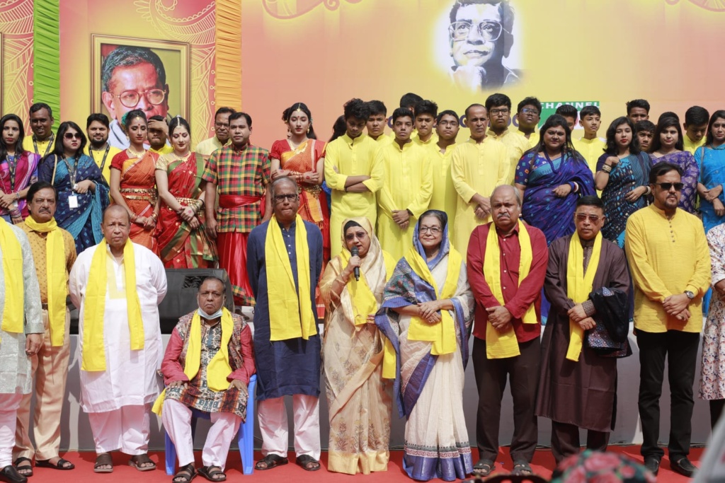 উৎসবমুখর পরিবেশে ঐক্য ডট কম ডট বিডি ‘হুমায়ূন মেলা’ অনুষ্ঠিত