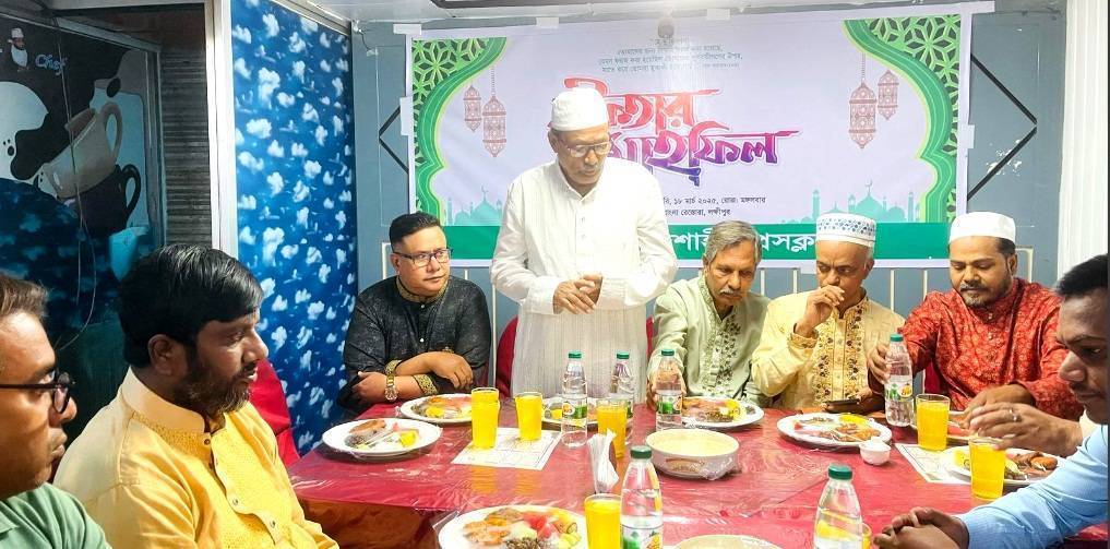 রাজশাহী প্রেসক্লাবের উদ্যোগে ইফতার মাহফিল অনুষ্ঠিত