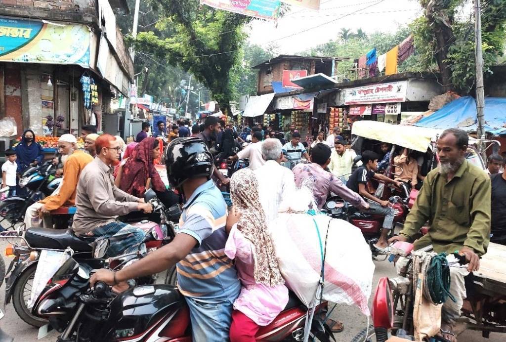 বাগমারায় অবৈধ স্থাপনা উচ্ছেদে রহস্যের সৃষ্টি!
