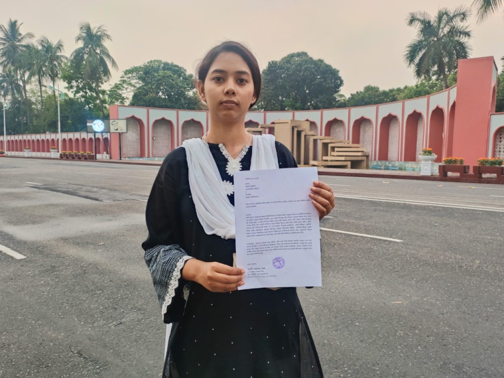 প্রতিকার চেয়ে রাষ্ট্রপতির দুয়ারে জগন্নাথ শিক্ষার্থী মিম