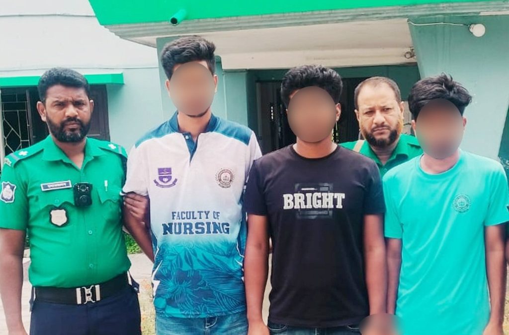 রাজশাহীতে যুবকের মৃত্যুর ঘটনায় নার্সিং কলেজের ৩ শিক্ষার্থী গ্রেপ্তার