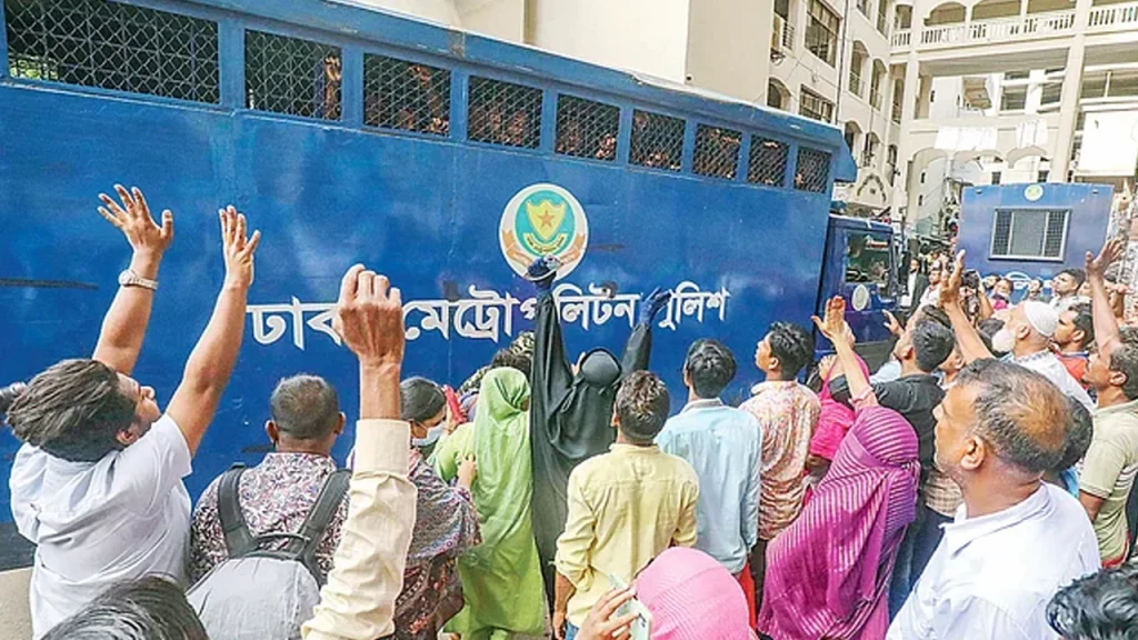 ৪২ এইচএসসি পরীক্ষার্থীর জামিন