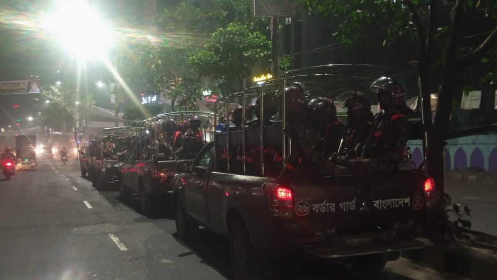 অবরোধের আগে দেশজুড়ে শুরু বিজিবির টহল