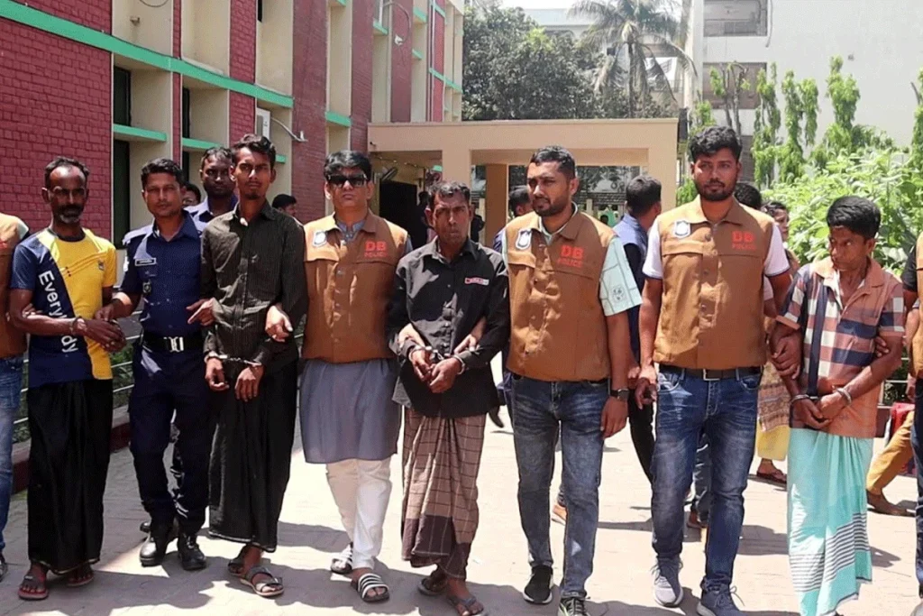নওগাঁয় আন্তঃজেলা ডাকাত চক্রের ৪ সদস্য গ্রেফতার