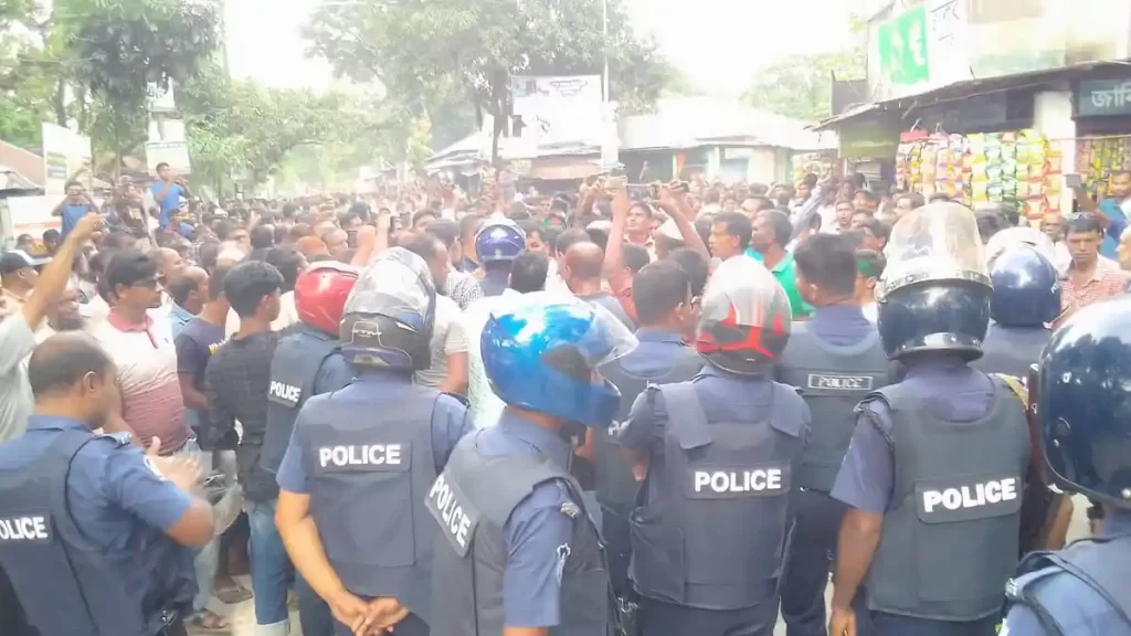 রংপুরে পুলিশের সঙ্গে বিএনপির সংঘর্ষ, ওসিসহ আহত অর্ধশতাধিক