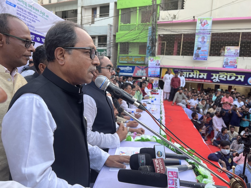 পল্লী উন্নয়ন-সমবায় প্রতিমন্ত্রীকে রাজশাহী জেলা ও নগর আ’লীগের গণসংবর্ধনা প্রদান